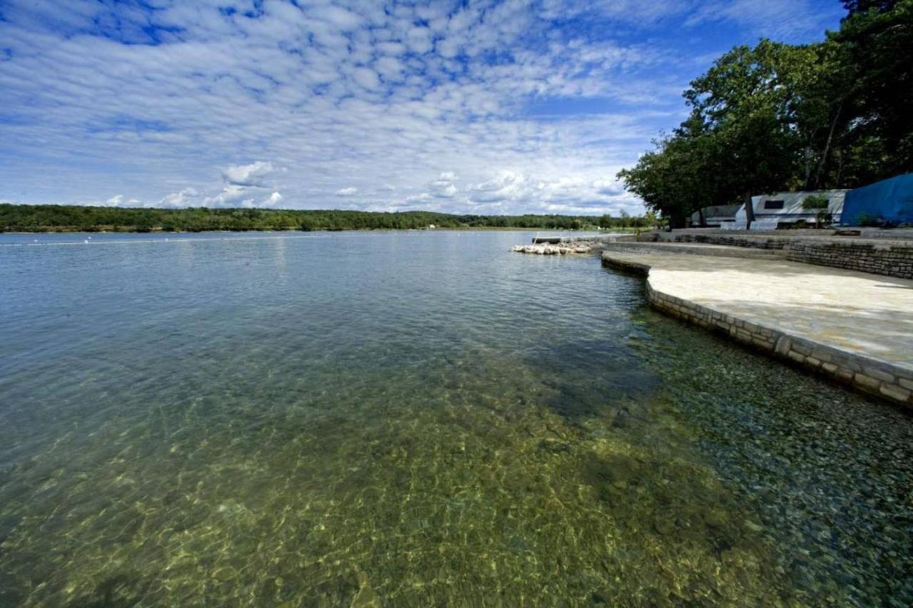 Anamarija Apartments Near The Beach And The Fantastic Adria Sea With Over 10 Small Islands Close By Funtana Exterior foto